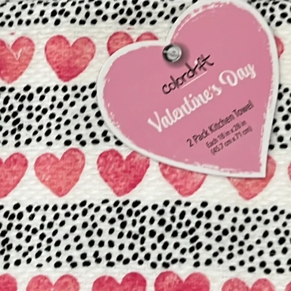Colordrift - 4/$98 - ‘Heart & Dots’ Dish Towels (2). NWT. *Last one!